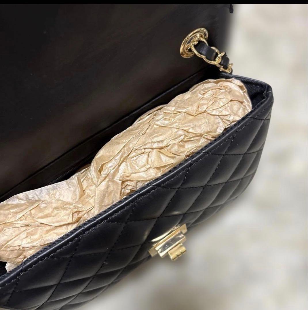 【新品未使用】ノーブル　NOBLE キルティングレザーチェーンバッグ ブラック