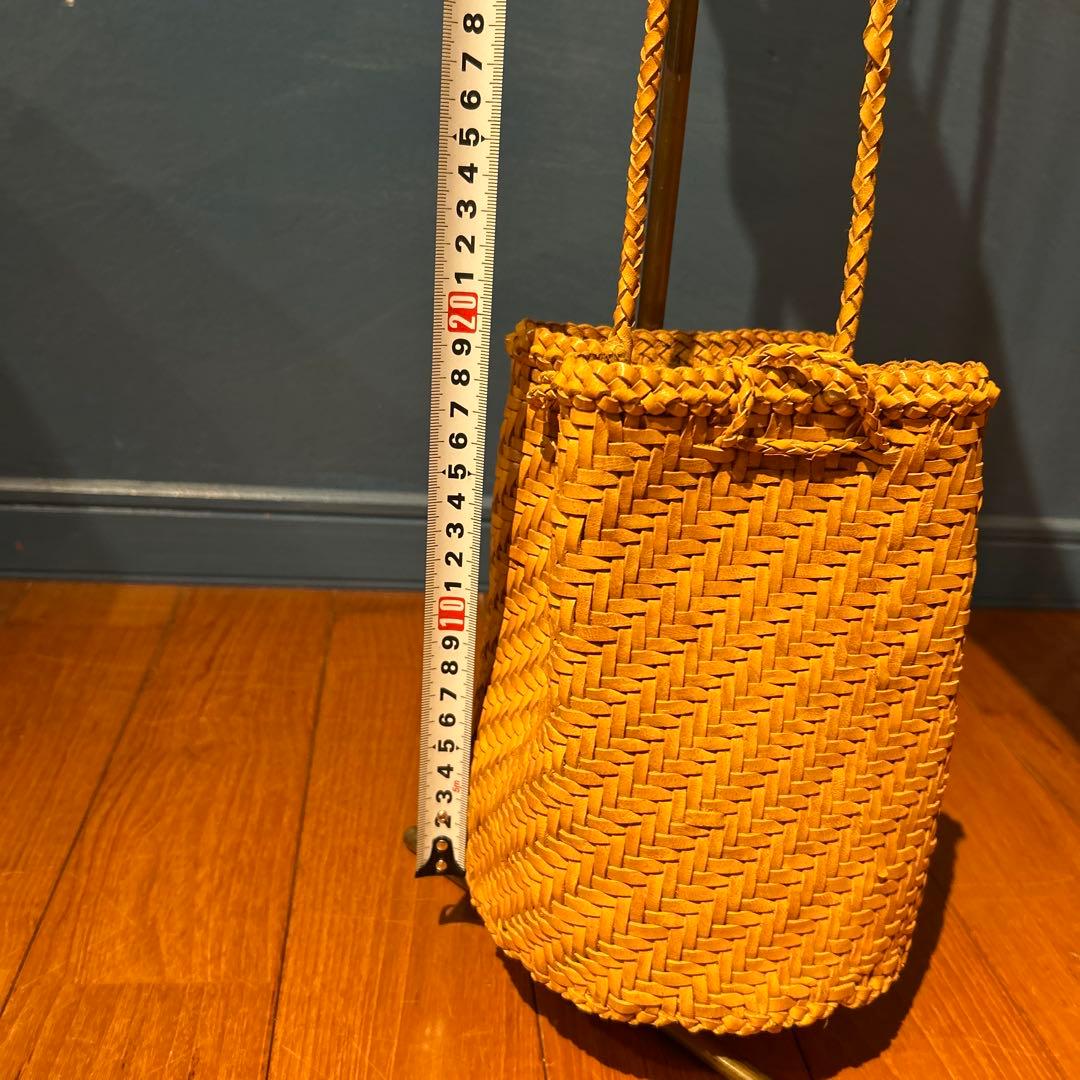 【美品】トゥモローランド　編み込みレザー　巾着バック　牛革　ショルダー　ドラゴン