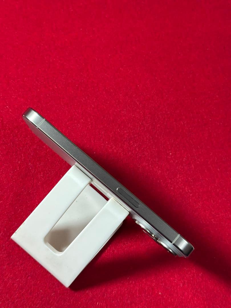 【2074】iPhone 15pro ナチュラルチタニウム256GBsimフリー