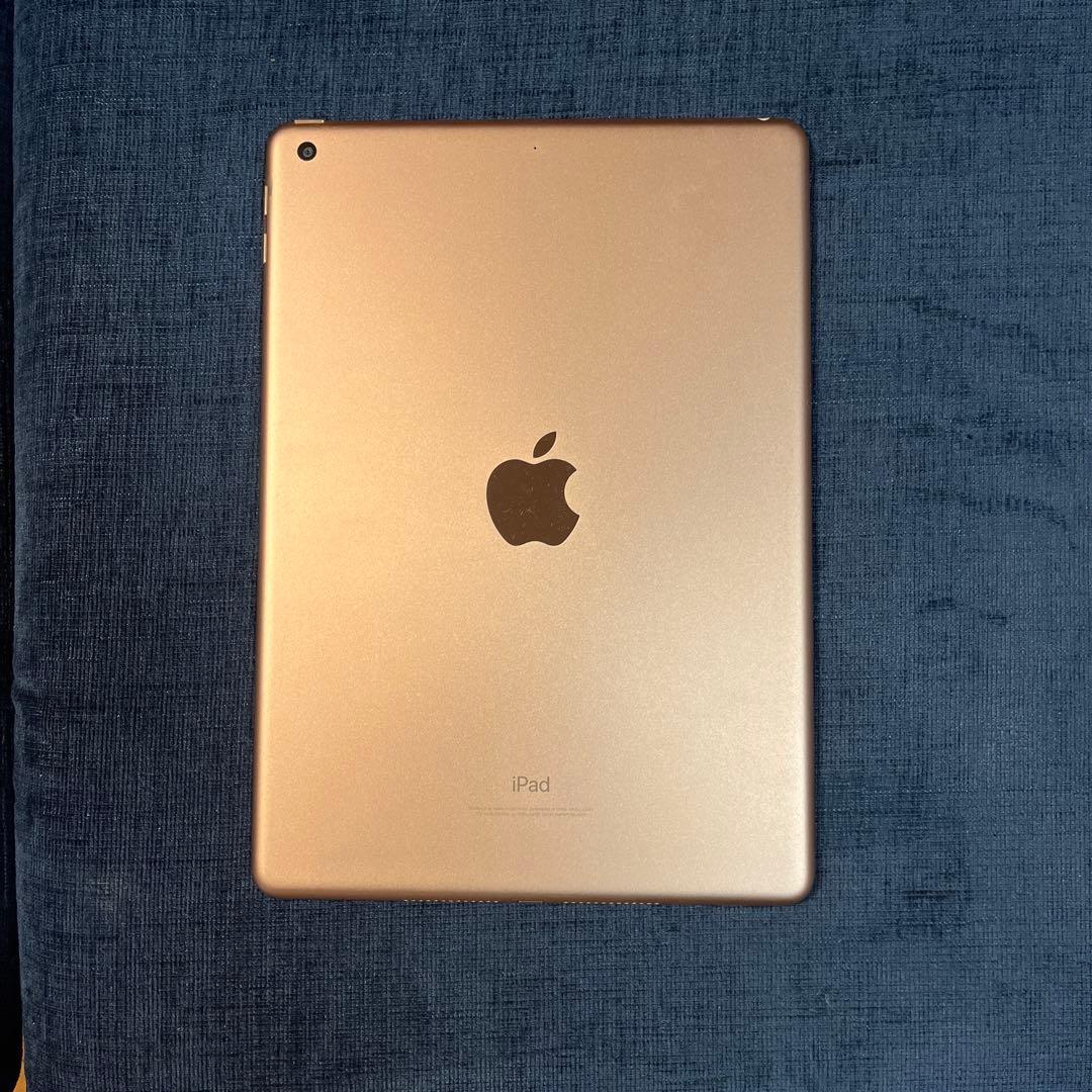 美品　iPad 第6世代　128G Wi-Fiモデル 充電器付き