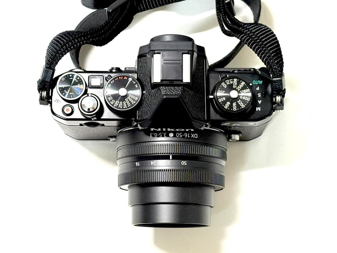 【ほぼ新品】 Nikon Z fc シャッター数 約311回　動作良好・返品保