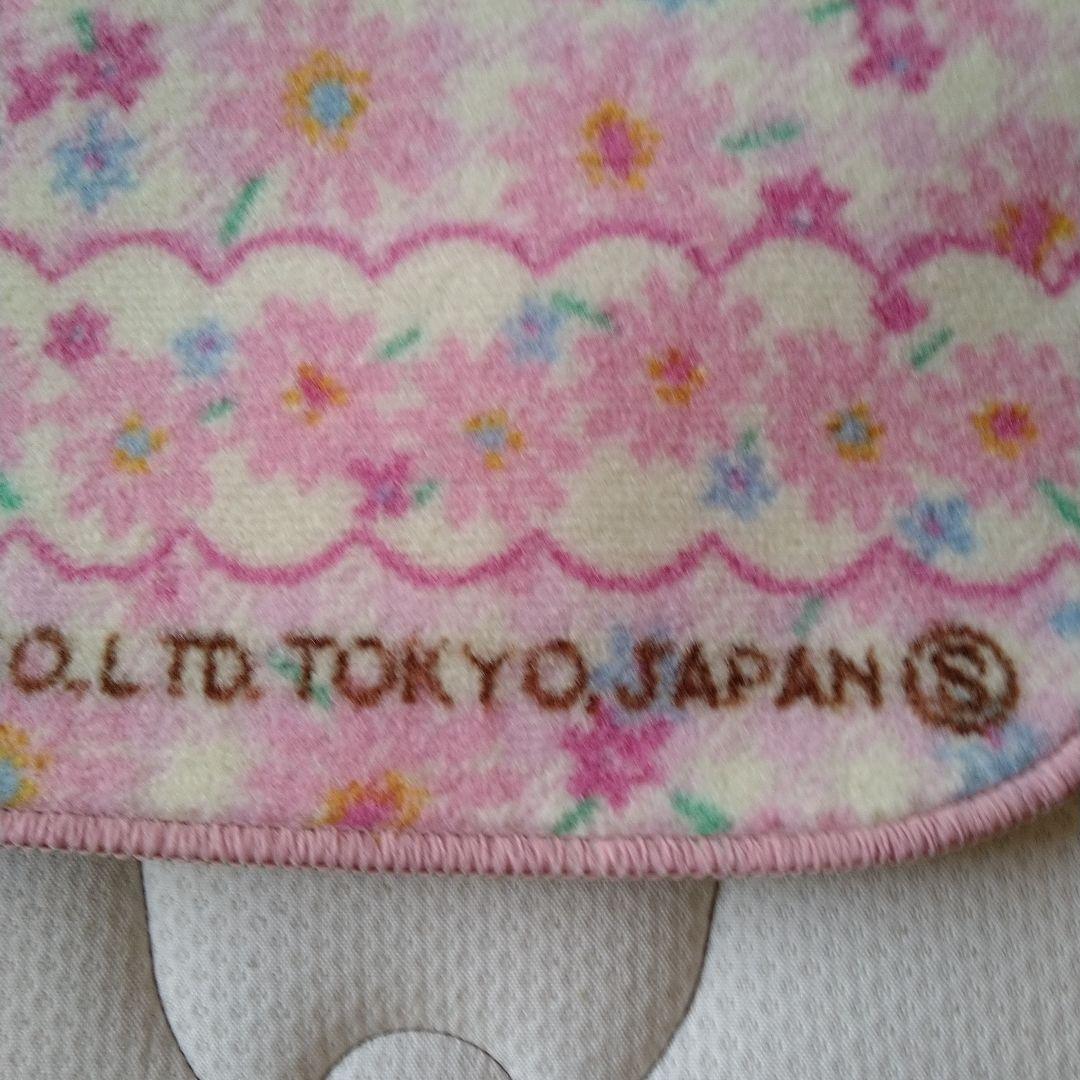 ルームボックス　絨毯　マット　デスクマット　カーペット　マロンクリーム　サンリオ