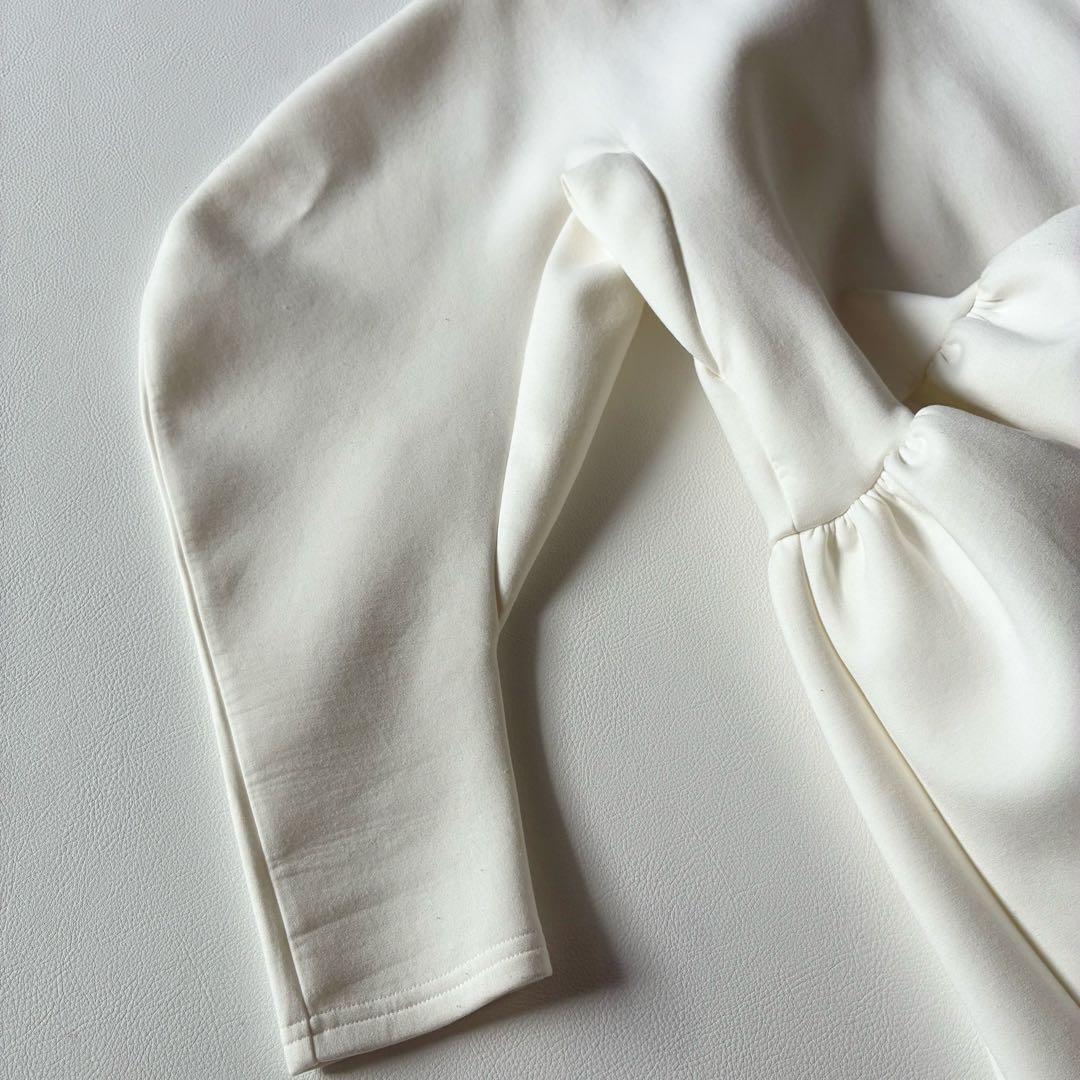 ツルバイマリコオイカワ　ペプラムブラウス　ホワイト　もちもち生地　ウォッシャブル