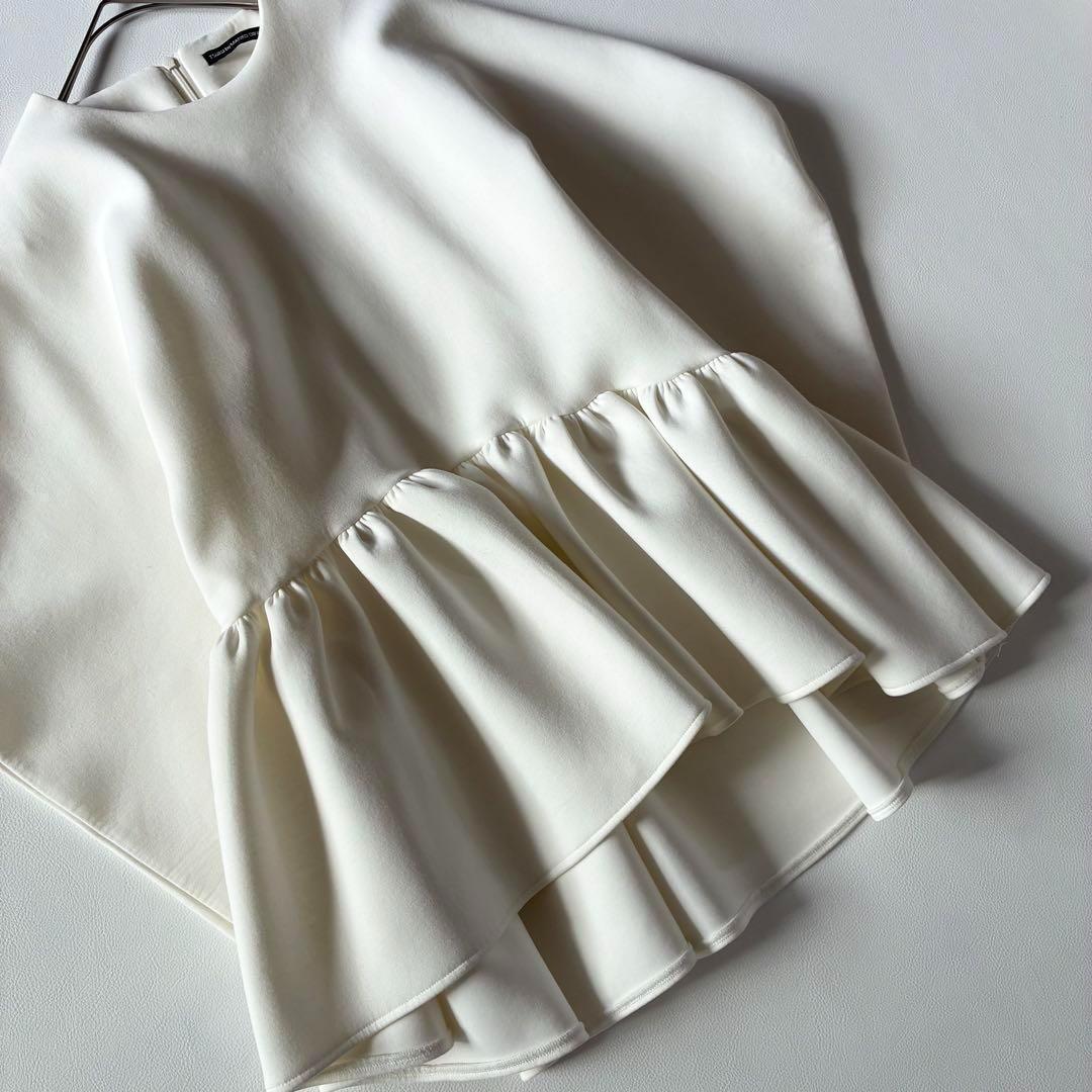 ツルバイマリコオイカワ　ペプラムブラウス　ホワイト　もちもち生地　ウォッシャブル