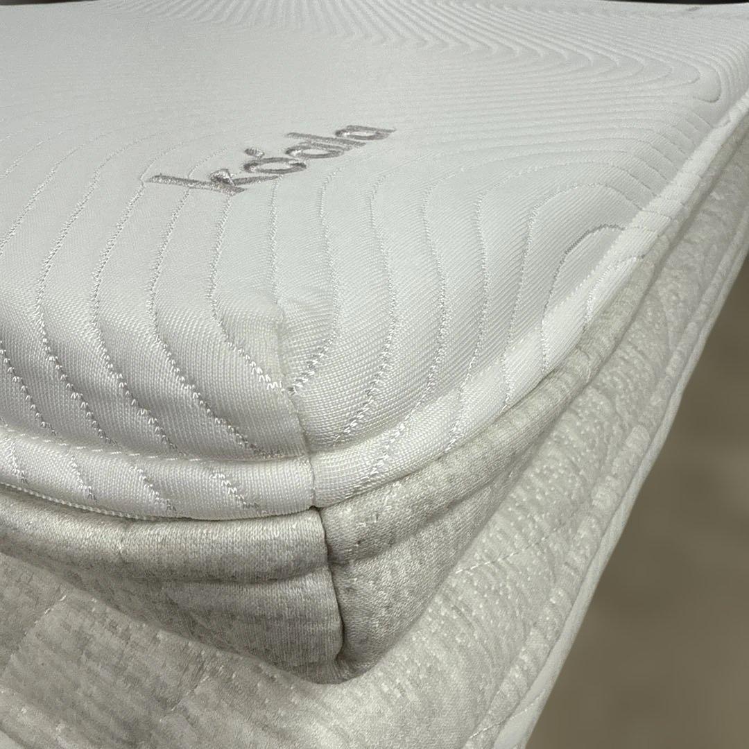 ✨快適快眠✨OASIS シングル 布団 三つ折り コアラ(R) ✨小さなシミあり