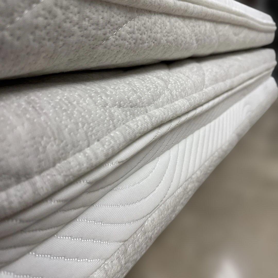 ✨快適快眠✨OASIS シングル 布団 三つ折り コアラ(R) ✨小さなシミあり