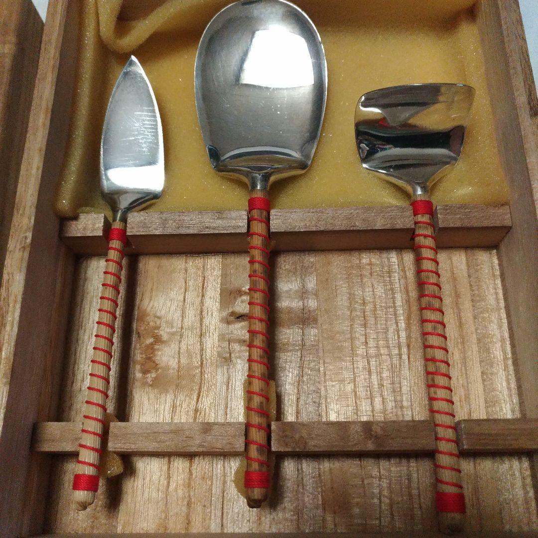 南鐐三本組灰匙。清五郎。銀製。茶道具。伝統工芸品。シルバー製。中古。