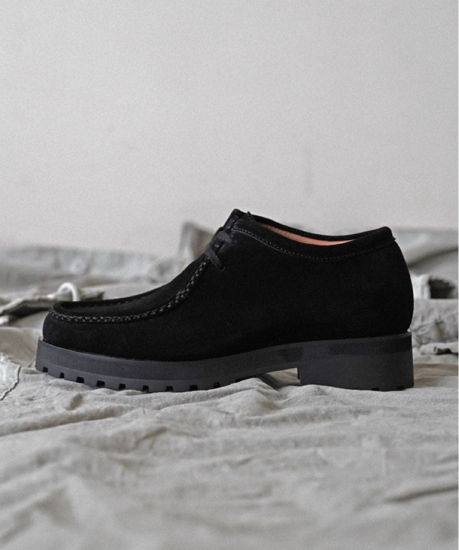 靴 BLACK SUEDE MOCCASIN