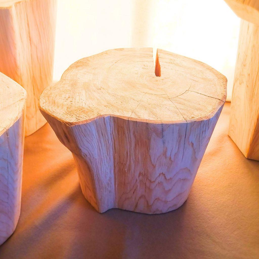 天然アロマ ひのきの切株テーブル 根元末広がり
