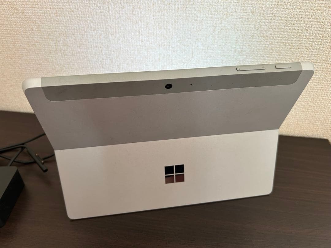 Windowsタブレット本体 Microsoft Surface Go Model:1824