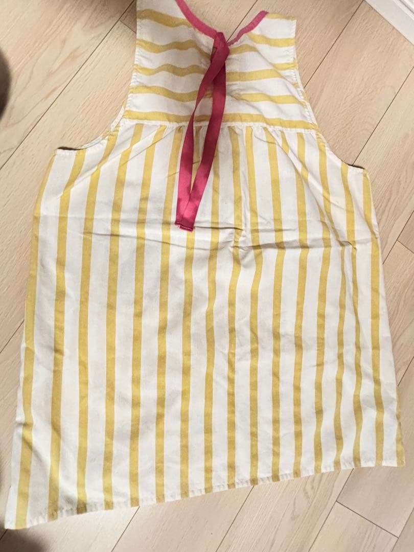 ルルロロ くまのがっこう 保育 エプロン ８枚セット