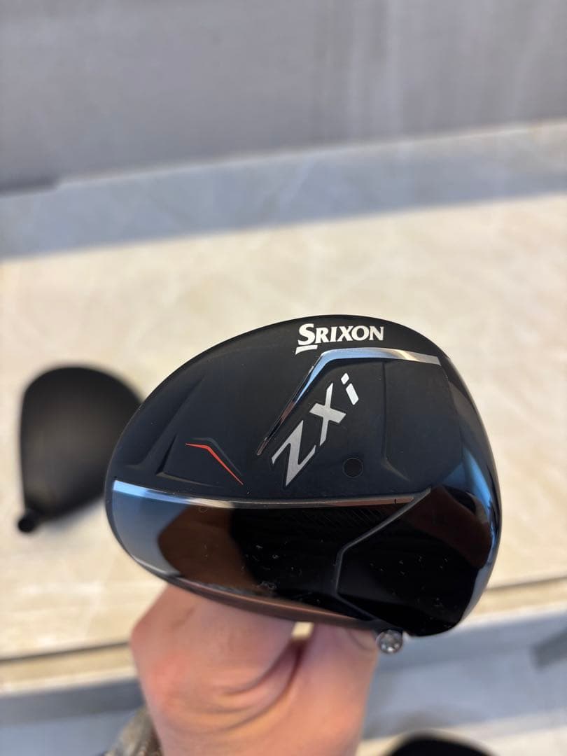 ZXi シリーズ　最新スリクソンフェアウェイウッド　3W 5Wヘッドのみと2個