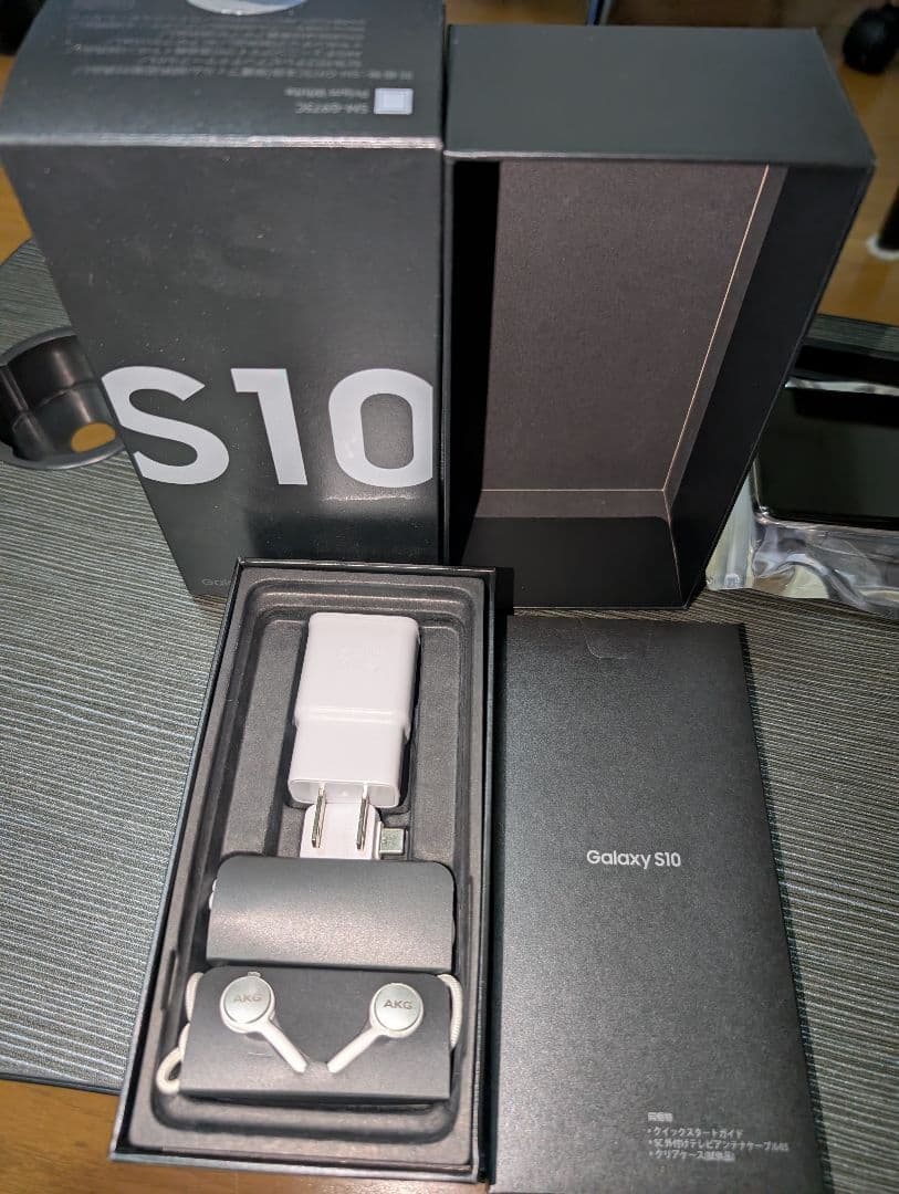 Galaxy S10 プリズムホワイト 楽天モバイル版　新品ケース付