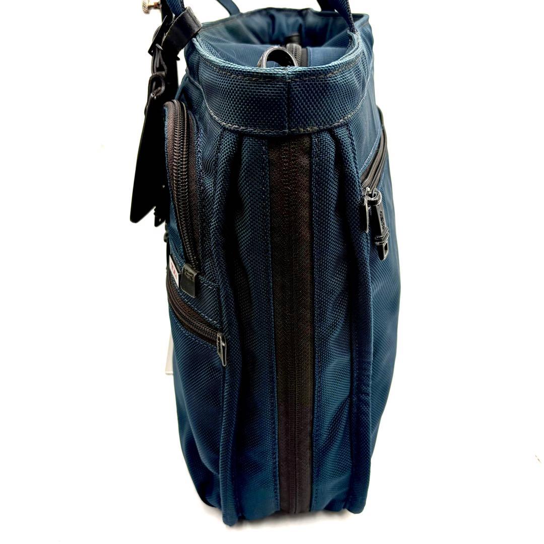 【入手困難✨】TUMI シップス別注 ビジネスバッグ A4可 肩掛け チャーム