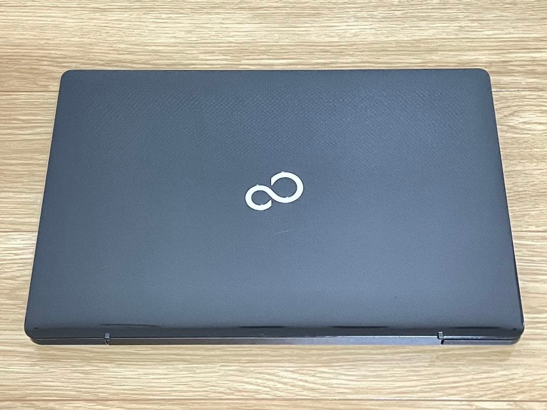 富士通 LIFEBOOK FHD液晶Core i7-7700HQ 1TB