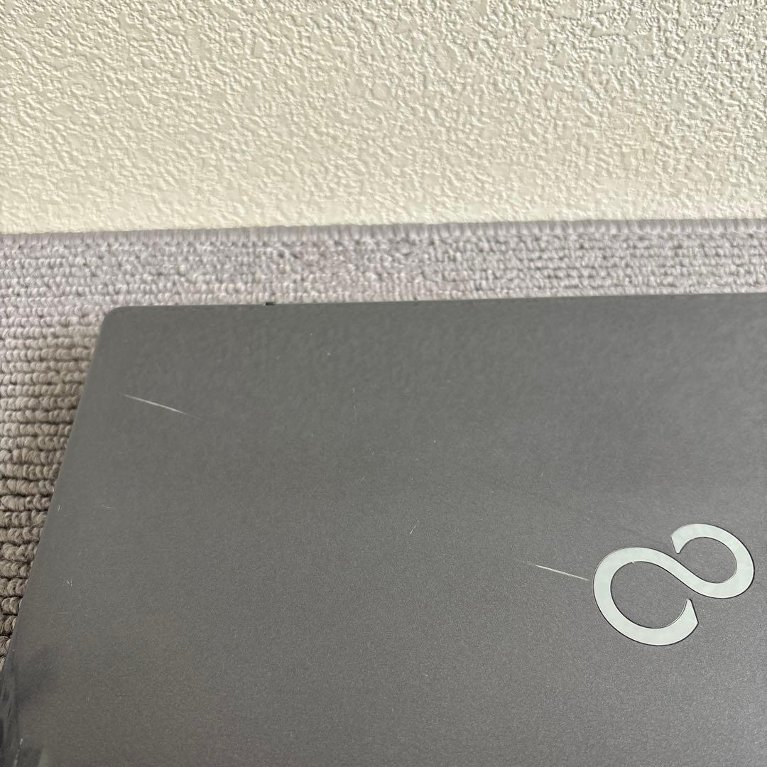 富士通lifebook AH53/C2 i7-8550U メモリ4GB