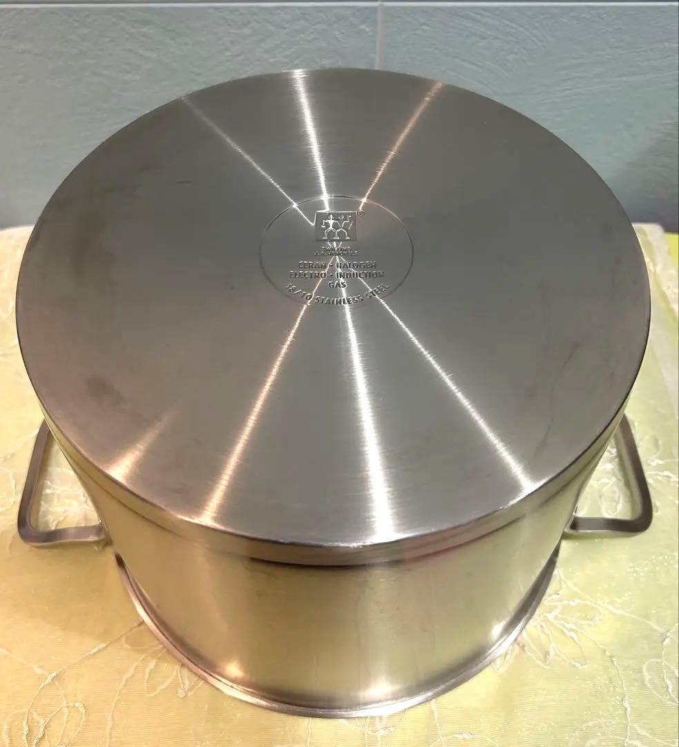 ★40%オフ・送料込♡新品♥️ZWILLING ステンレススチール24cm★蓋付