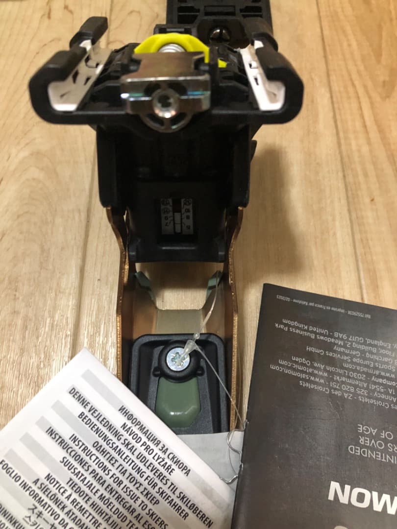 未使用品、送料無料 アトミック シフトビンディング 《2025》