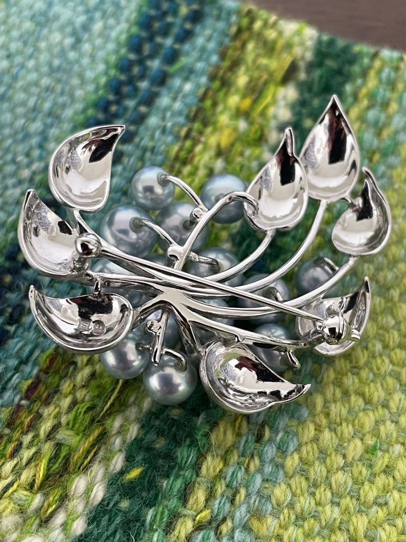 ヘムヘム田崎真珠　美品アコヤ真珠ブロ－チ　SILVER刻印