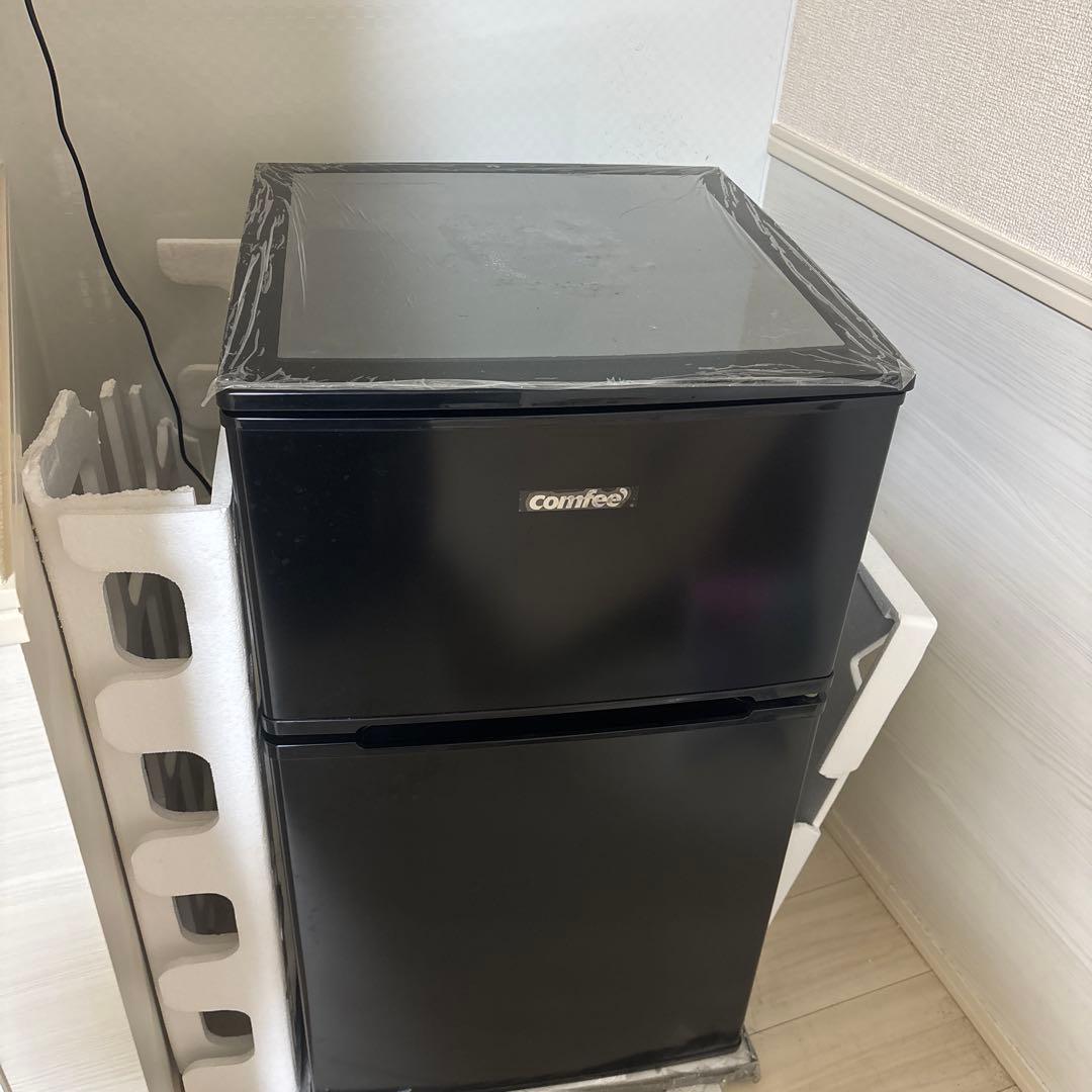 コンパクト2ドア冷蔵庫 ブラック　comfee 90L