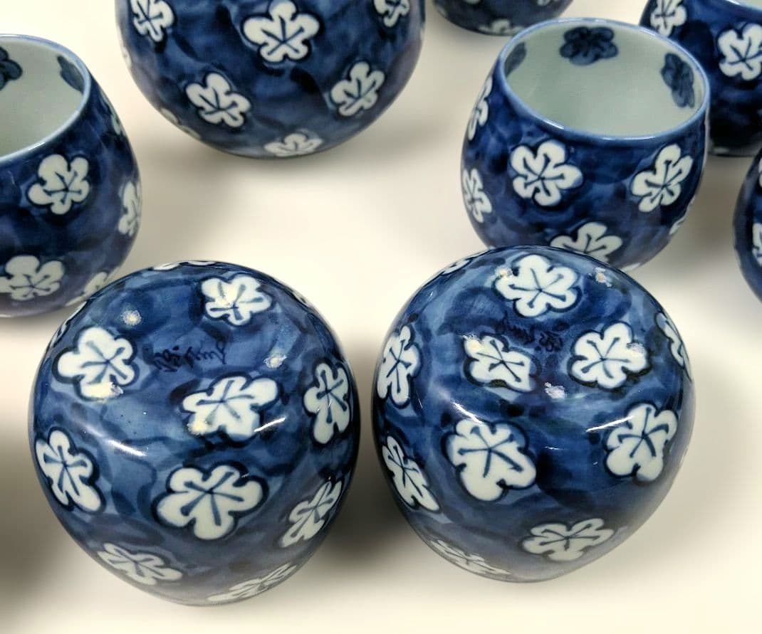 有田焼 源右衛門窯 茶器 古染風梅紋 (付属品：共箱・栞) 急須 湯呑