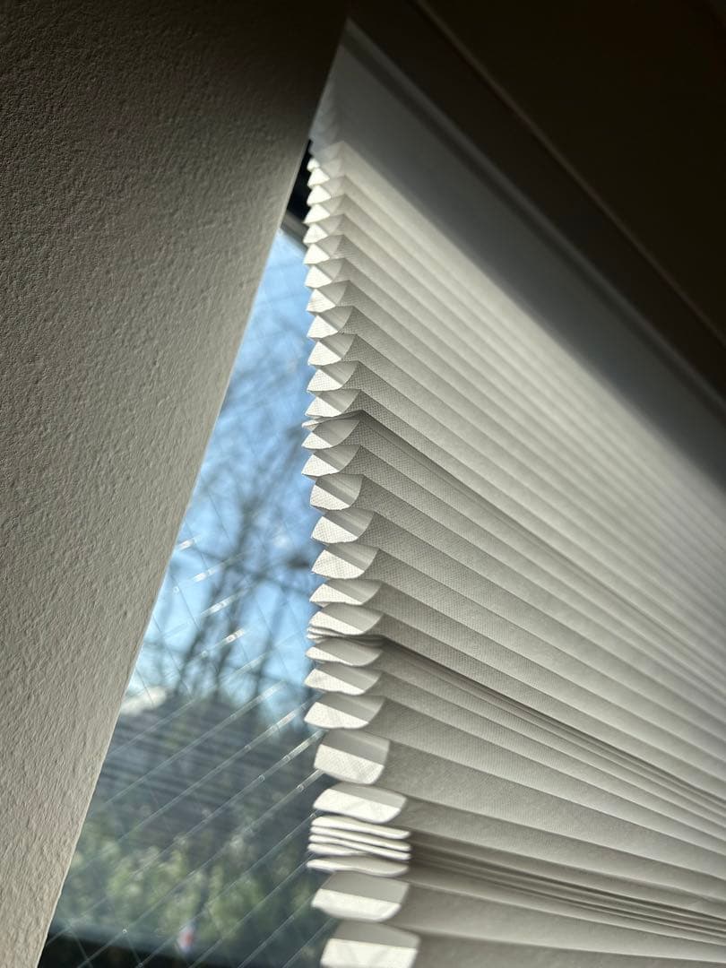 ハニカムブラインド　断熱効果高い