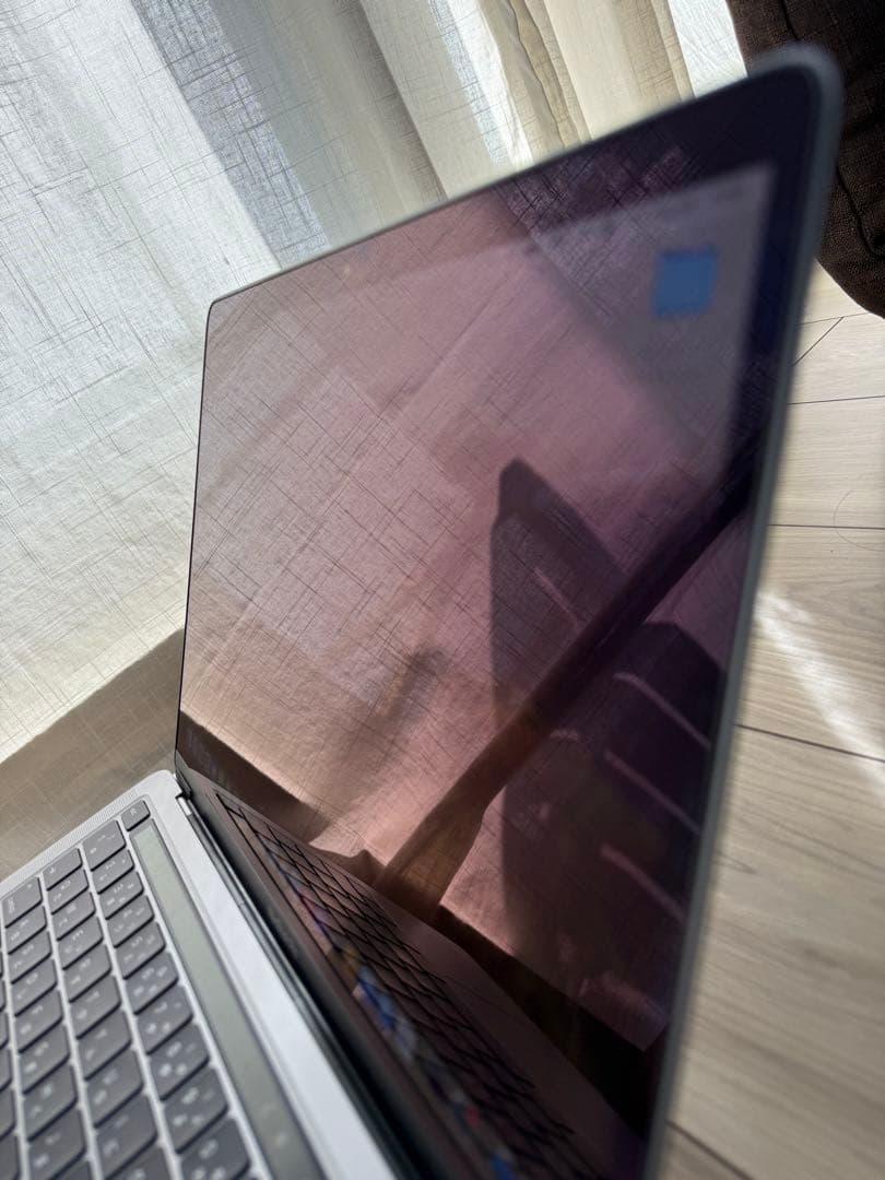 【美品】MacBookPro 13インチ Touch Bar搭載モデル2020