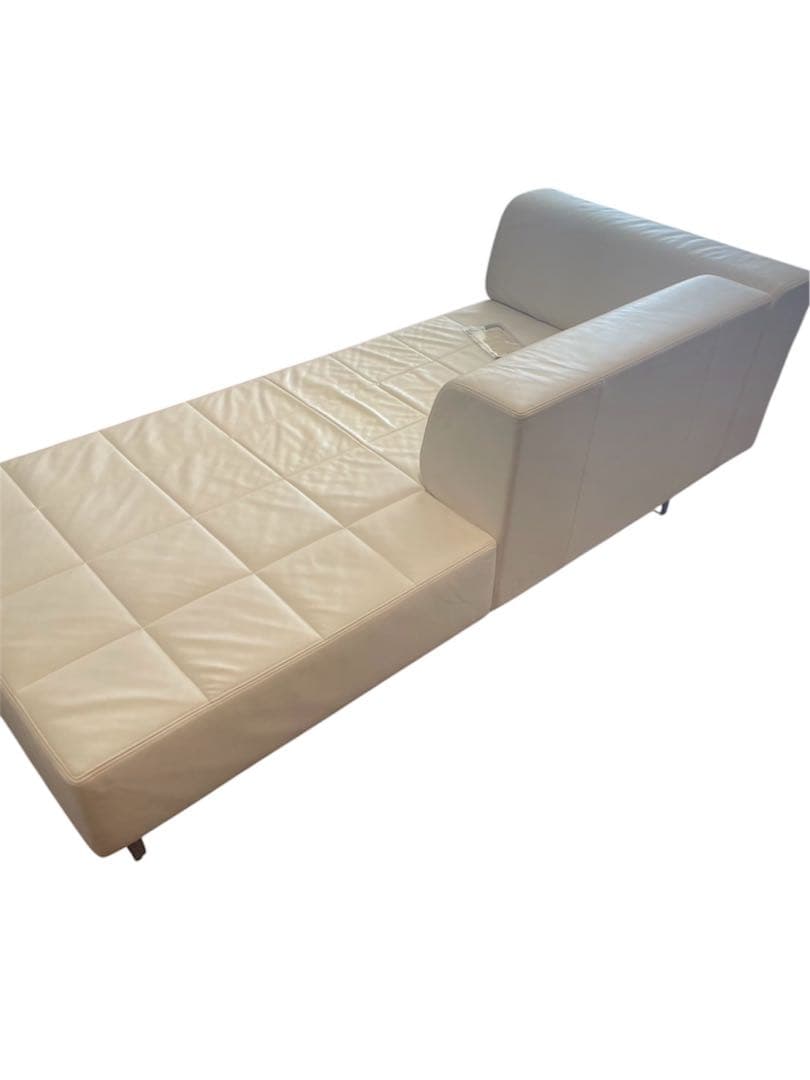 【限定セール中】IDC大塚家具　ソファ　Poltrona Frau