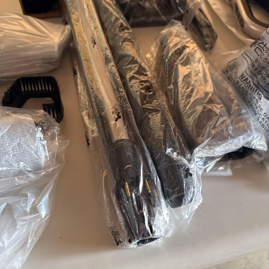 未使用HITACHIコードレス掃除機PV-BH900Kパワーブーストサイクロン