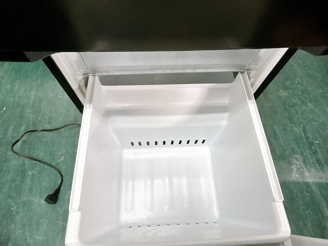 YAMADA 黒い冷蔵庫 156L YRZ-F15J