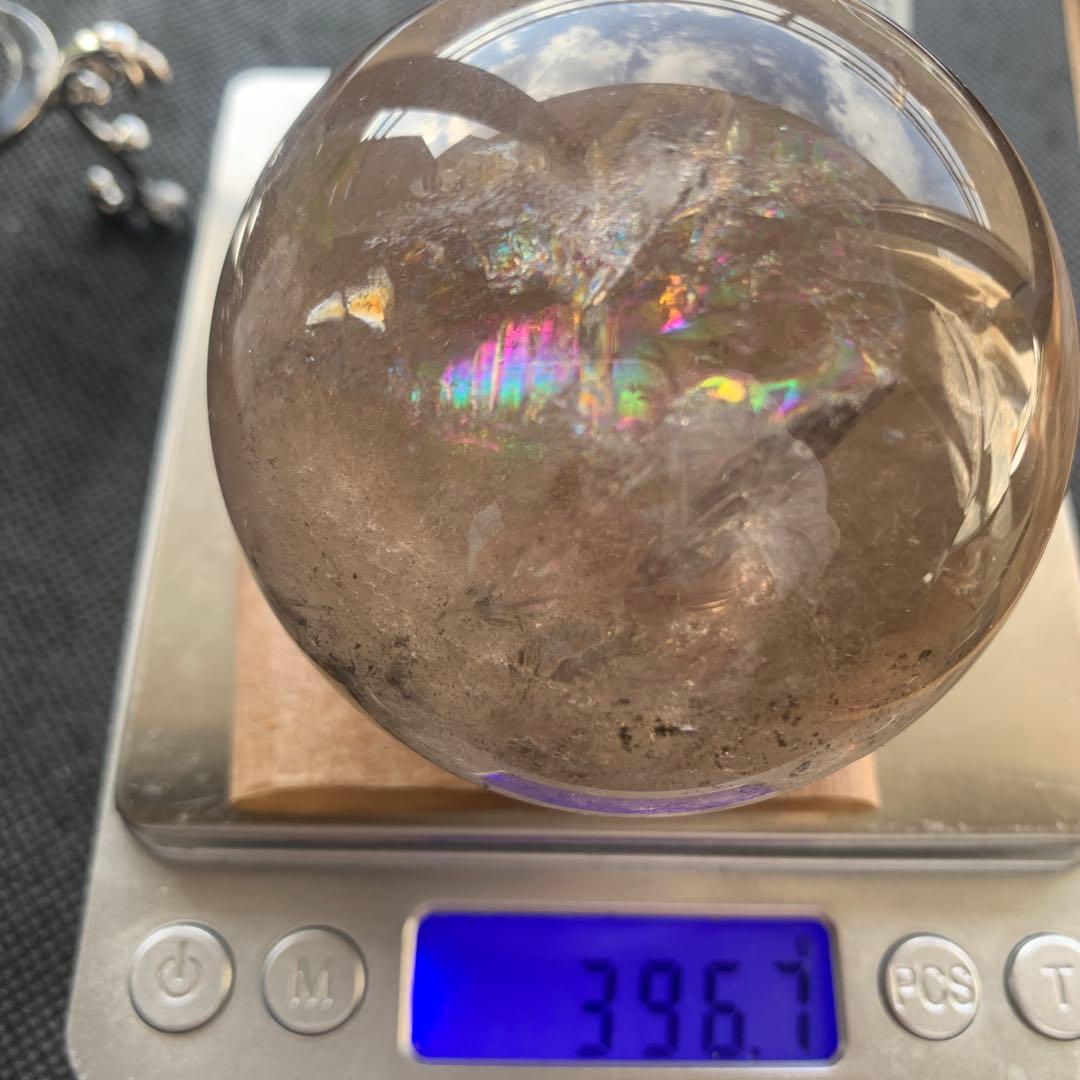 虹一杯‼︎スモーキークォーツスフィア大玉約66mm ゼウスストーン　天然石置物