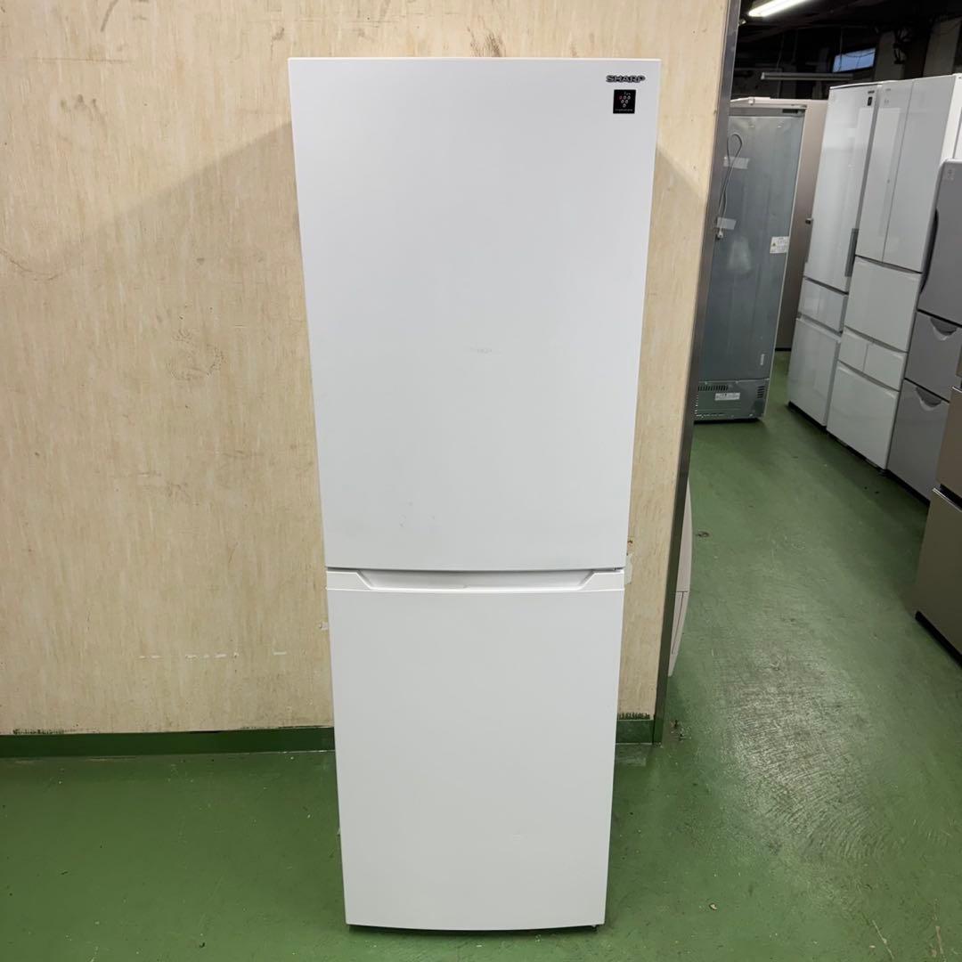 640 冷蔵庫　小型　大型　200L〜300L 右開き　2023年製　極美品