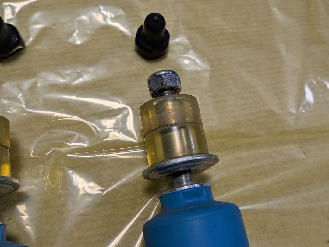 ジムニーJB64、JB74.、シエラ。ビルシュタインショックアブソーバー セット