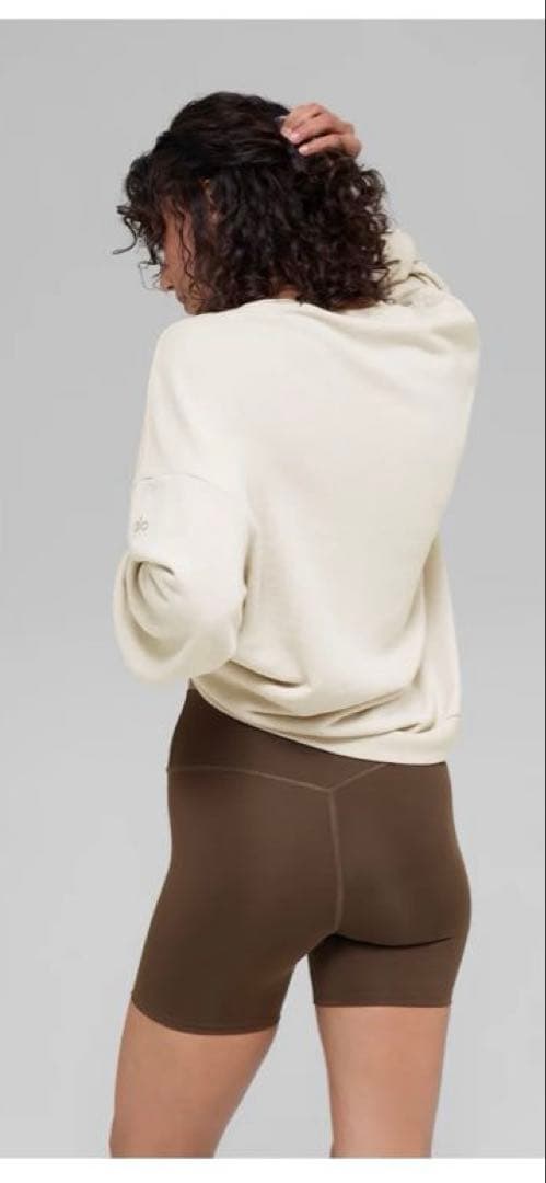 alo yoga オーバーサイズスウェット