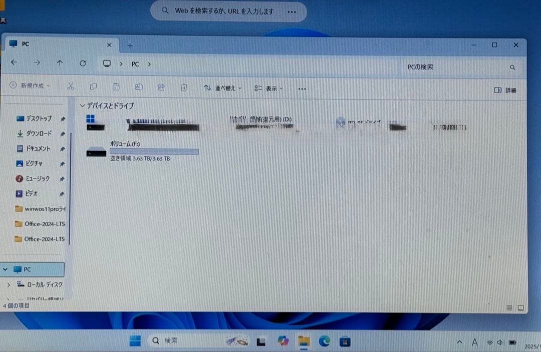新品未使用　SATA III SSD 4TB 2.5インチ最大545MB/s