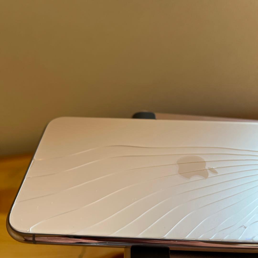 バッテリー100%iPhone11 Pro Max 256GB ゴールド　裏面割