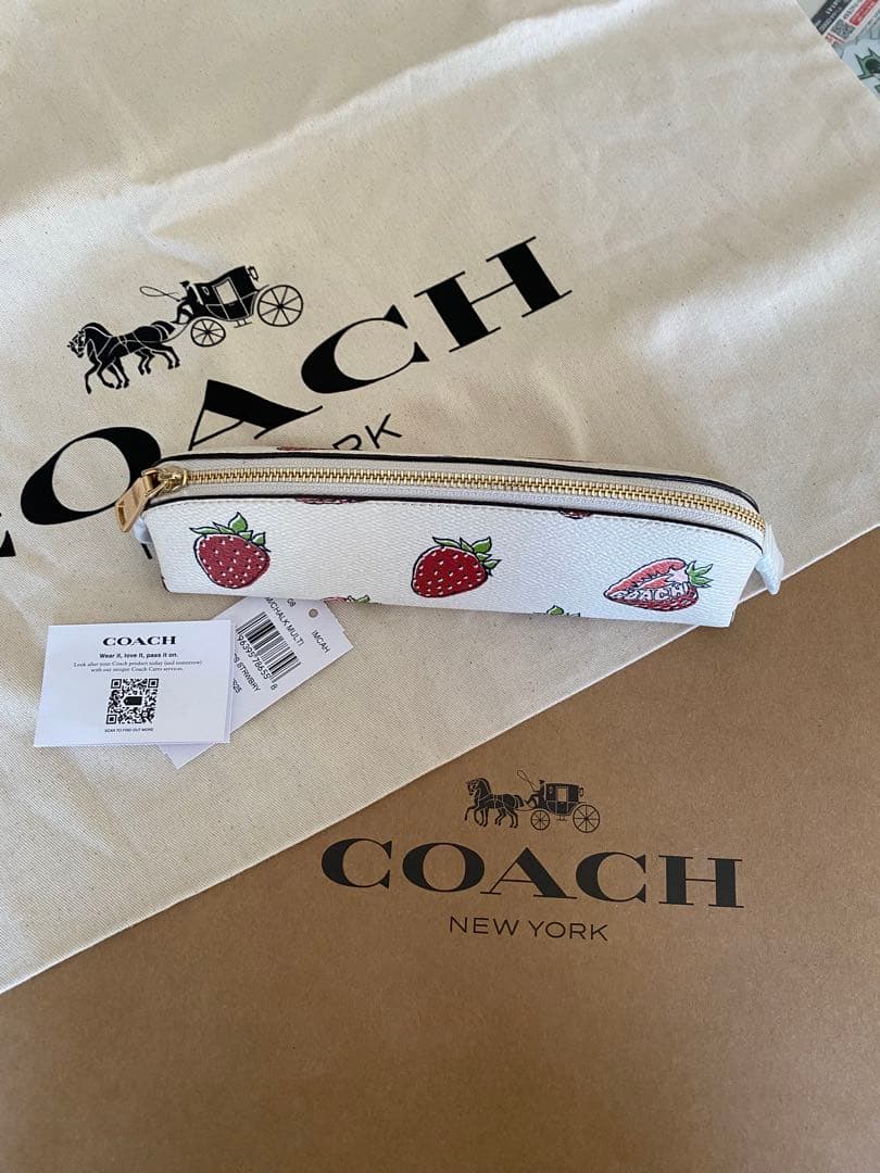 【COACH CAP08】ポーチ ペンケース筆箱 筆記具 ストロベリープリント