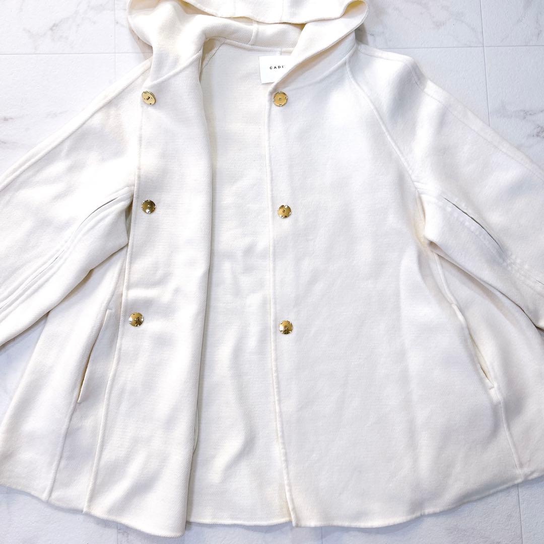 美品 CADUNE 川上桃子コラボ フード付きポンチョコート 36 袖2WAY