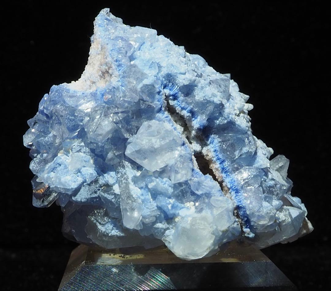 【ブラジル産】デュモルチェライト原石