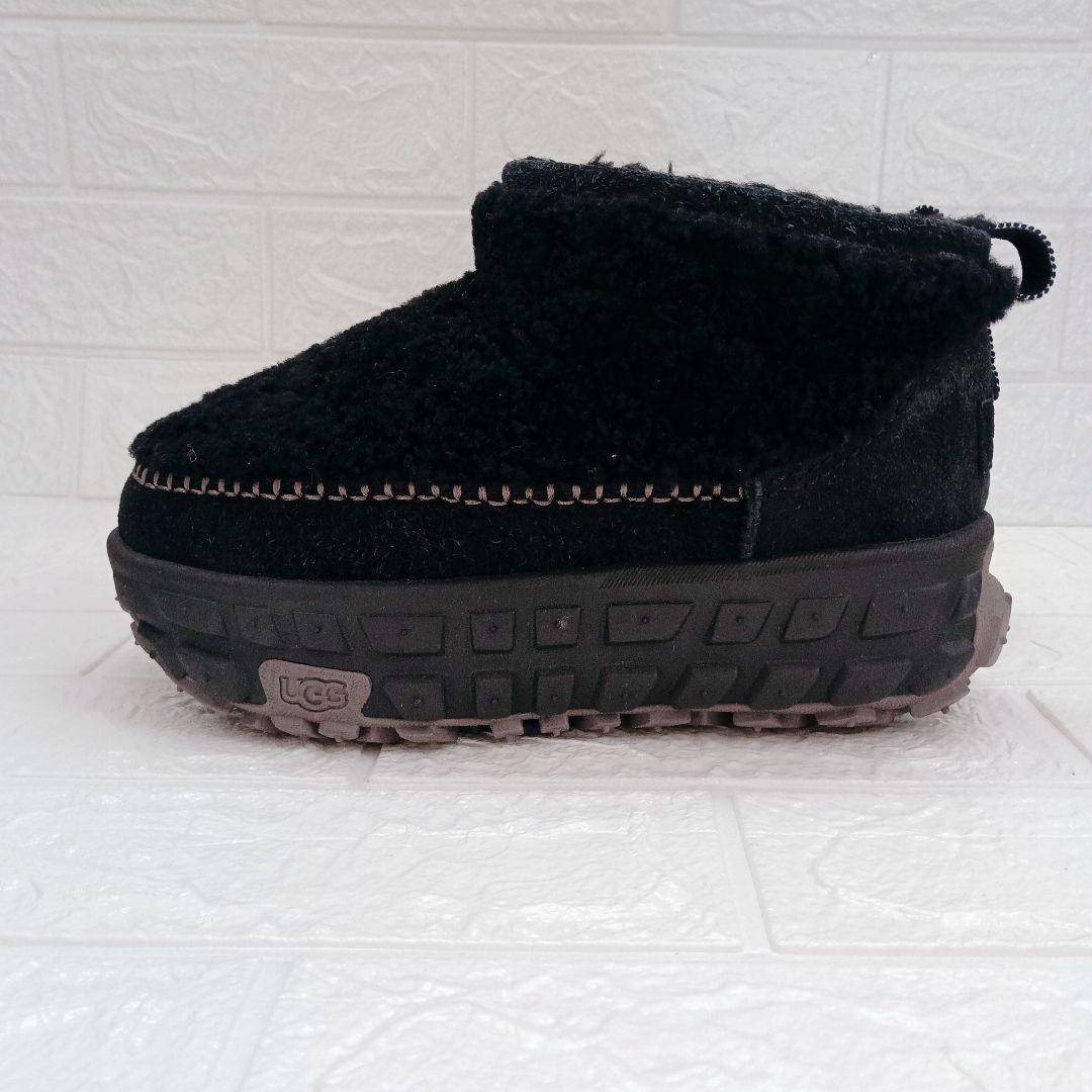 極美品 UGG アグ ベンチャーデイズ ウルトラミニ コージー 25.0 黒