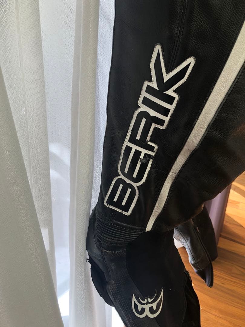 BERIK ベリック　MFJ公認レーシングスーツ 54サイズ　革ツナギ　つなぎ