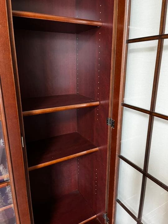 民藝家具　大型収納棚(本棚　食器棚) 　経年変化による深いいい色合い