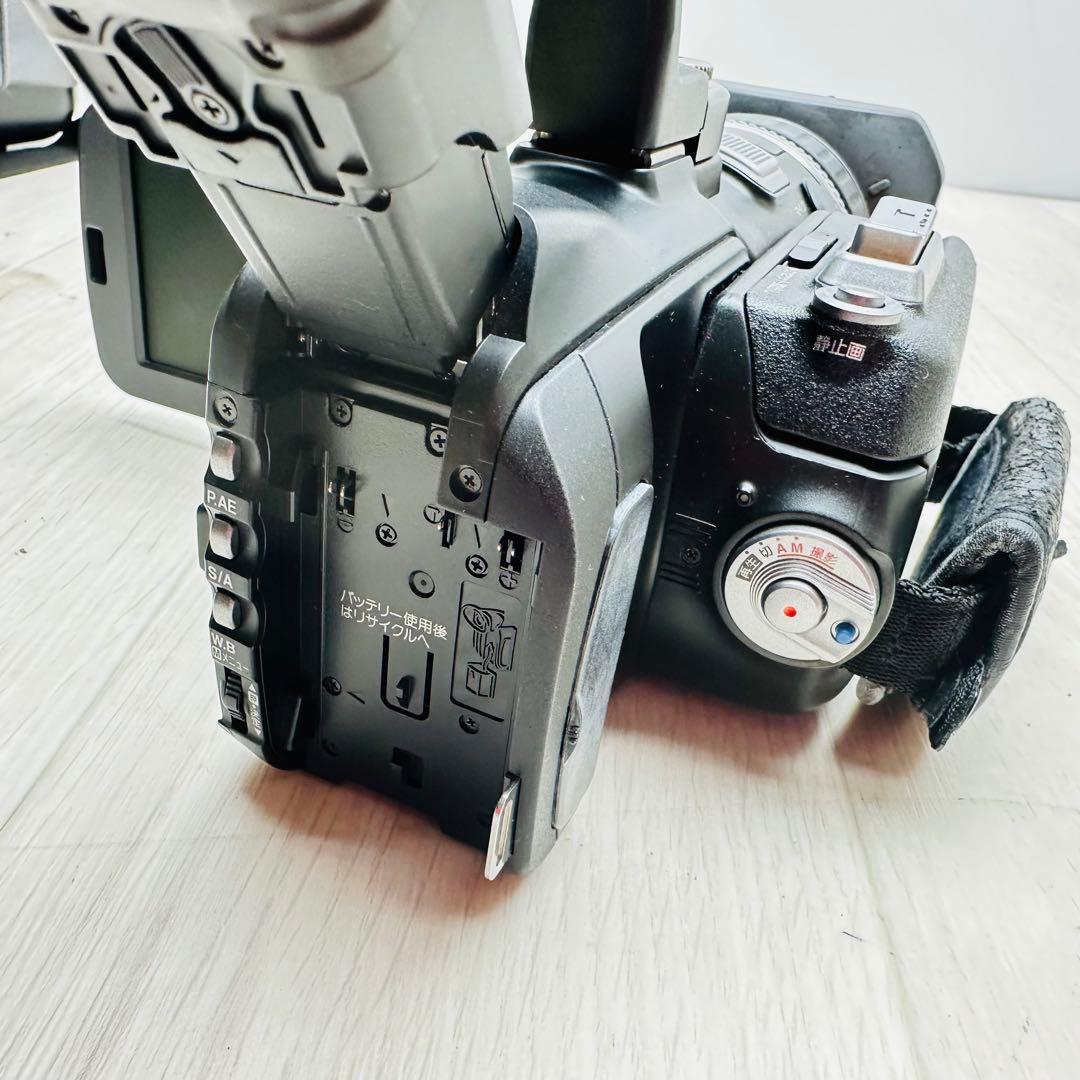 Victor デジタルビデオカメラ　JY-HD10