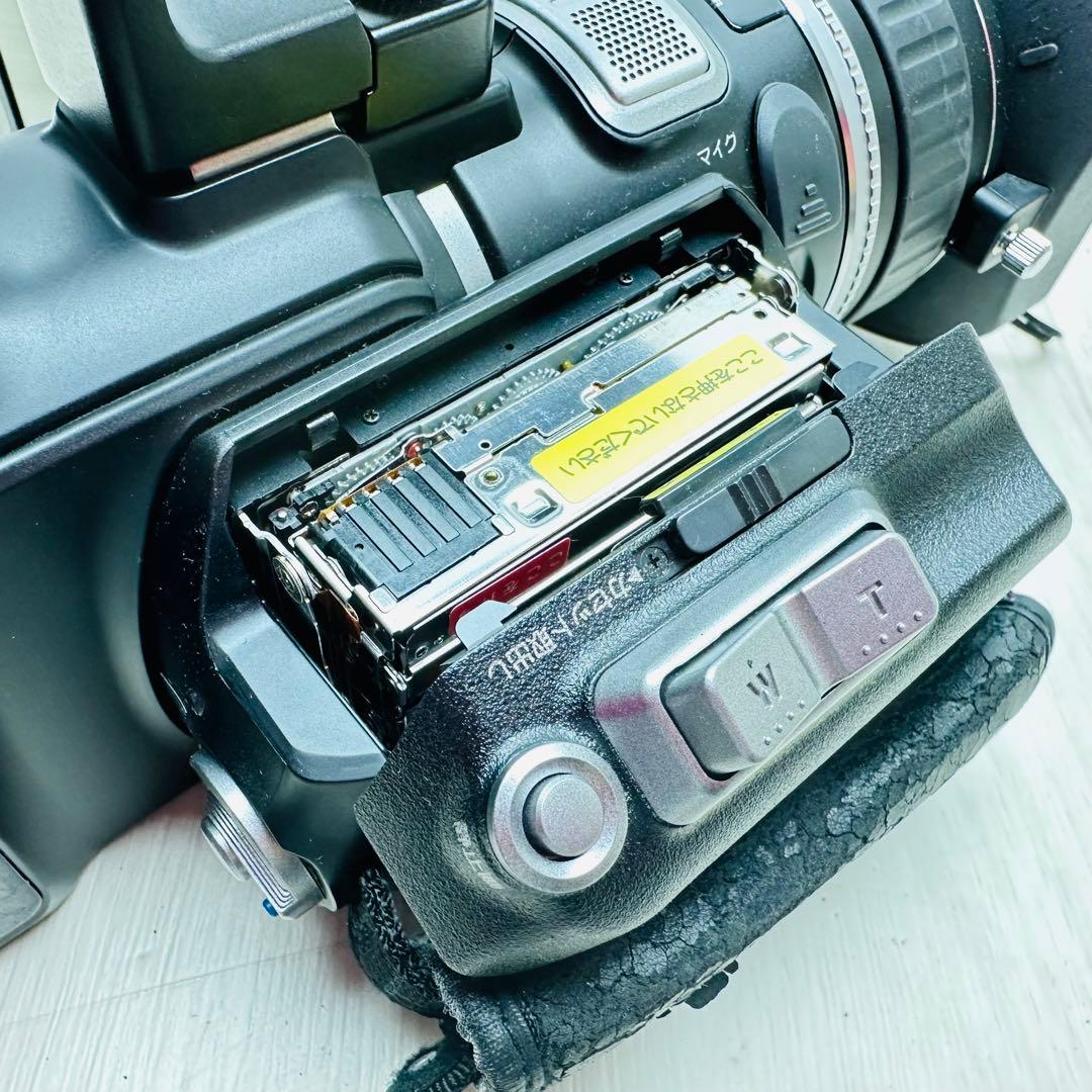 Victor デジタルビデオカメラ　JY-HD10