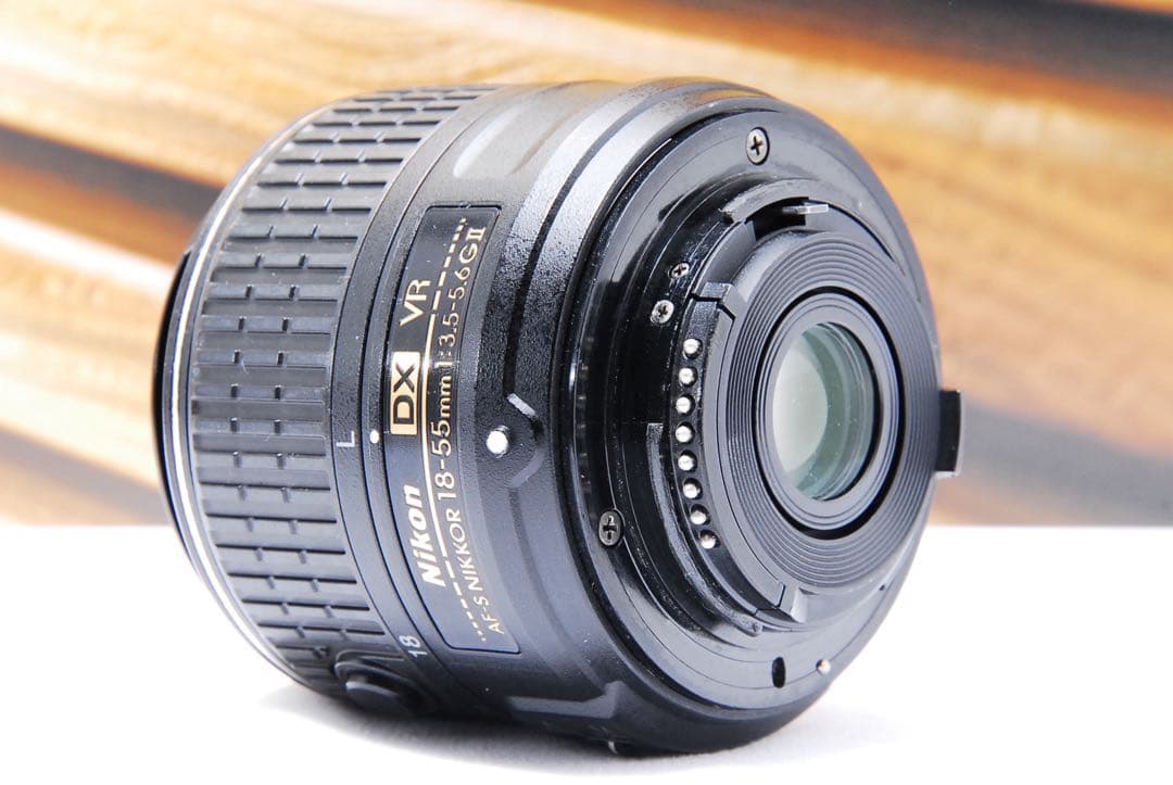 ニコン D3300 一眼レフカメラ スマホ転送 手ぶれ補正レンズ ガイドモード