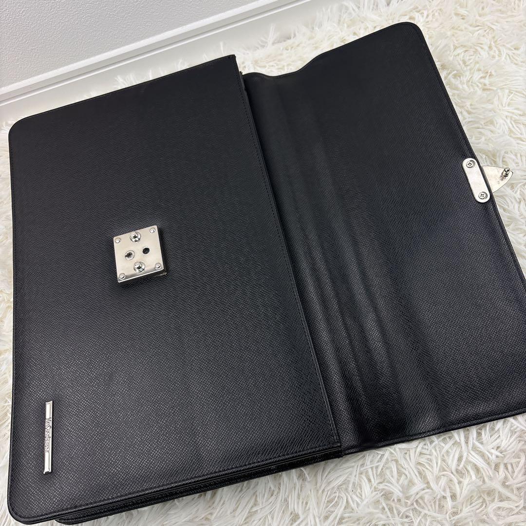 YSLイヴサンローラン ブリーフケース 黒 鍵付き フラップ オールレザー