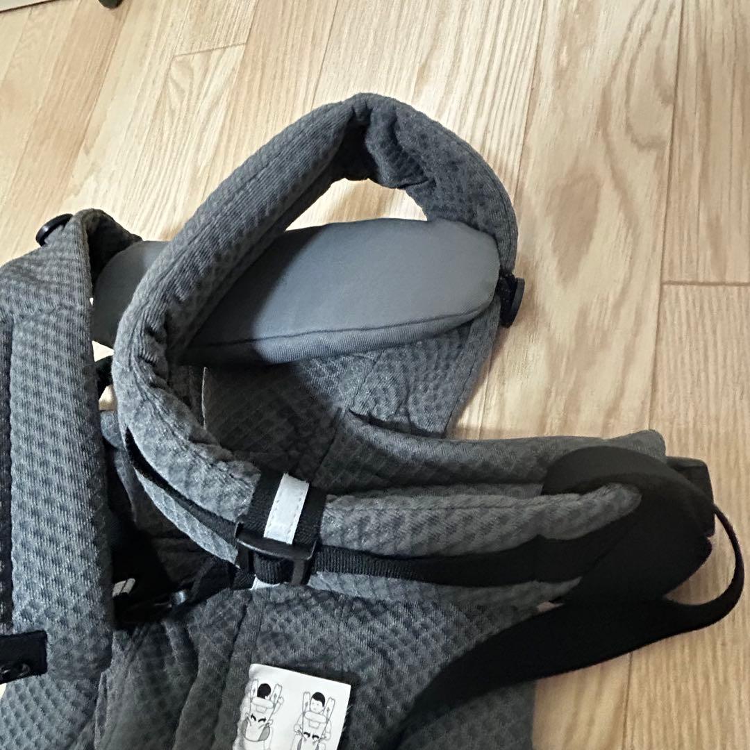 【美品】Ergobaby エルゴベビー オムニブリーズ グラファイトグレー