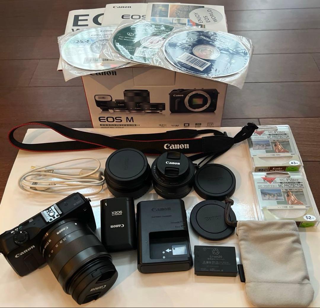 Canon EOS M ミラーレス一眼カメラ　kit