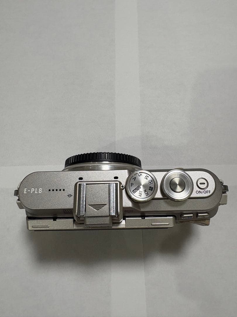 OLYMPUS PEN E-PL8 ミラーレスカメラ