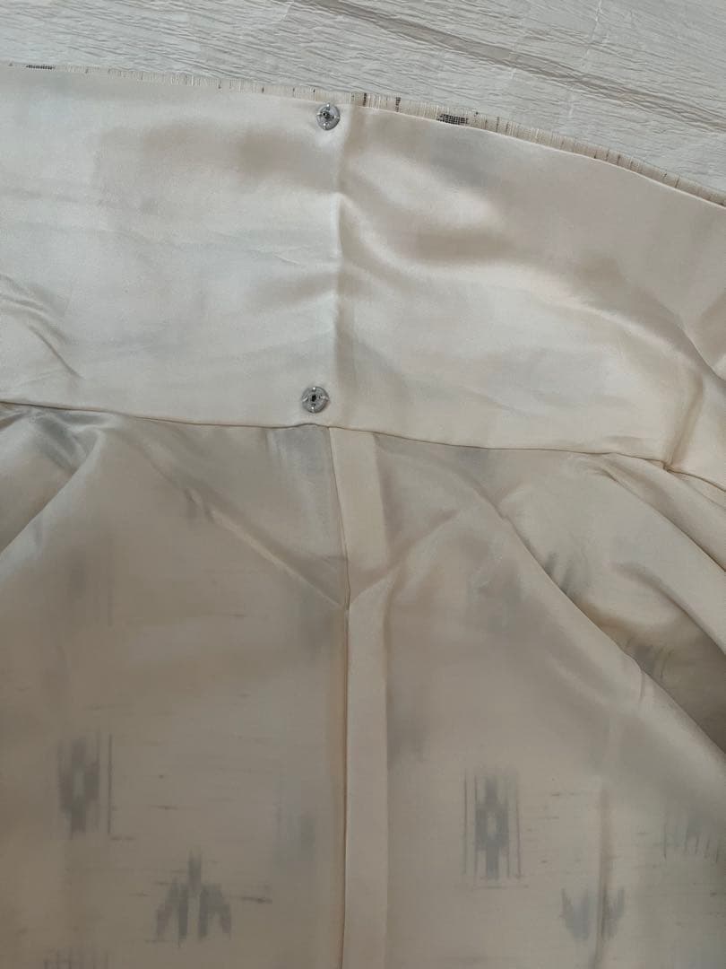 紬着物　紬　絣模様　白地　袷